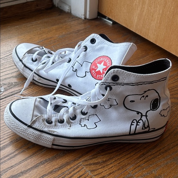 Converse White High-Top Sneakers with Snoopy & Woodstock Art - Picture 3 of 6